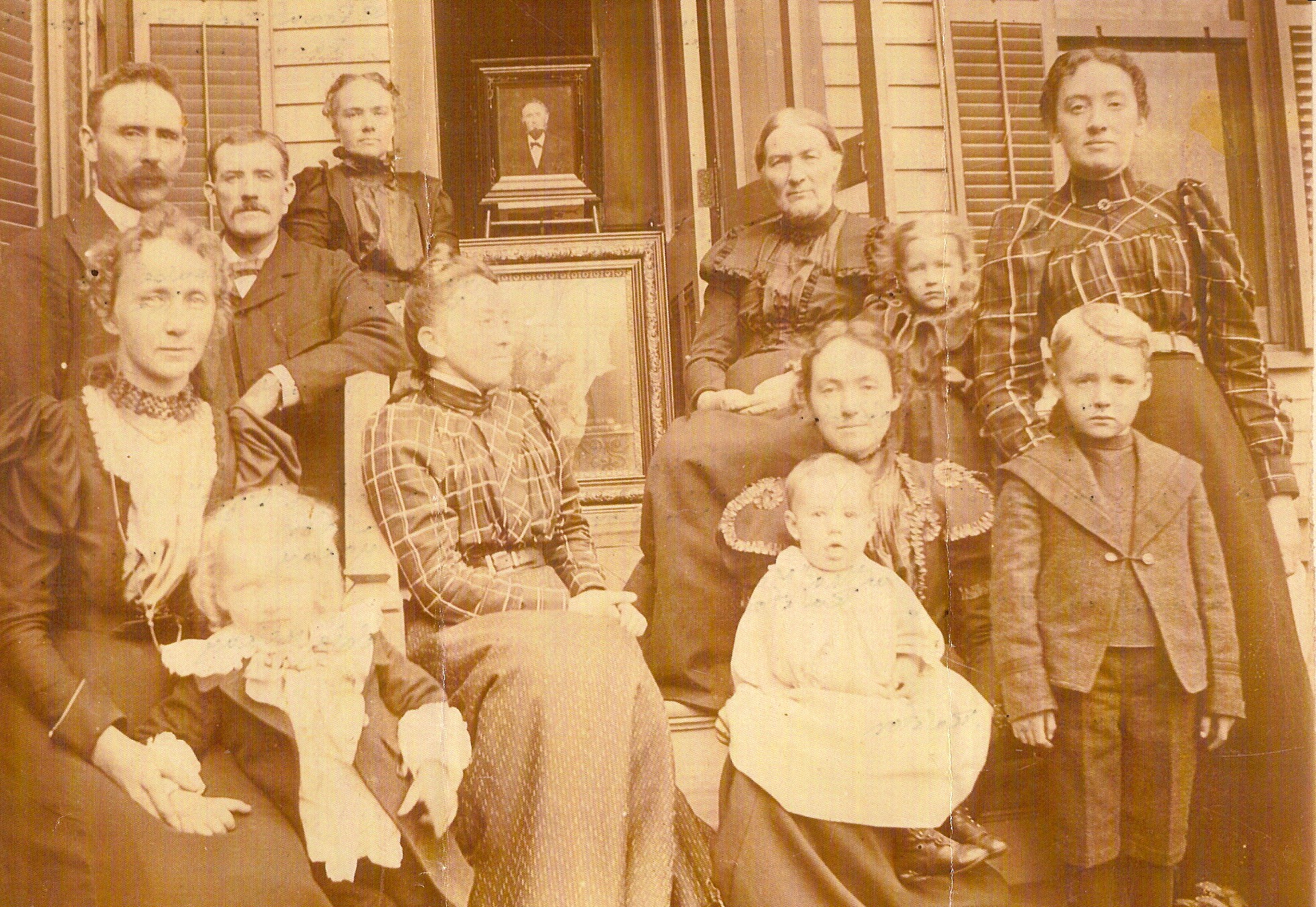 Thomas Ralston Family Group Picture about 1900 